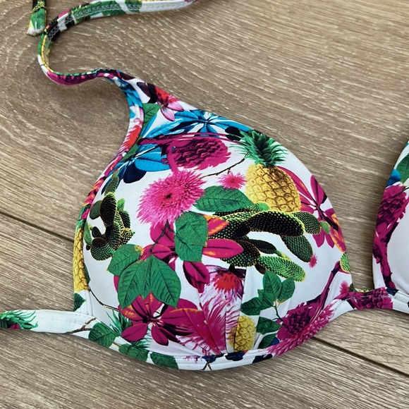 Bikini - Top - Picture 2 of 4